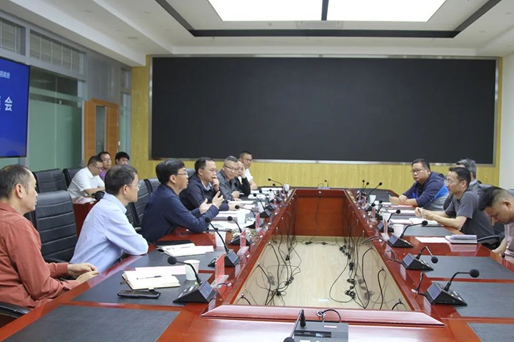 云煤（天博）集团与开远市政府举行座谈会