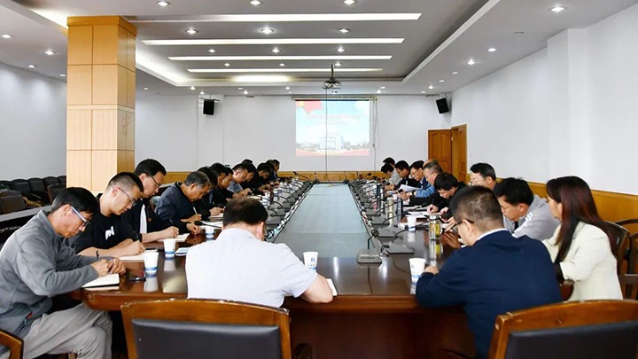 云煤（天博）集团党委第二事情组列席旁听云维集团党委理论学习中心组学习