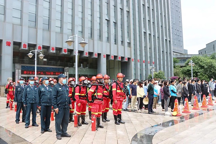 总结反思促提升，，，，，谋划安排再发力——记集团2022年度总部办公大楼火灾事故应急演练