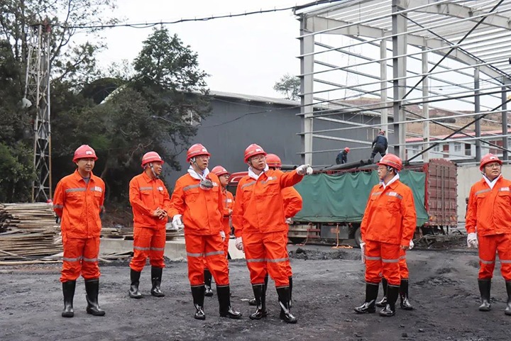【主题教育】云煤（天博）集团党委副书记、副董事长、总司理高建嵩到罗平东城煤矿公司开展主题教育调研